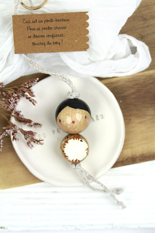 (image pour) Porte Clé Liberty 💐 Châtaigne